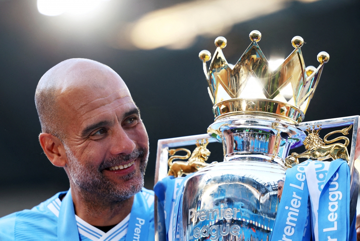 HLV Pep Guardiola gia hạn hợp đồng với Man City thêm 2 năm